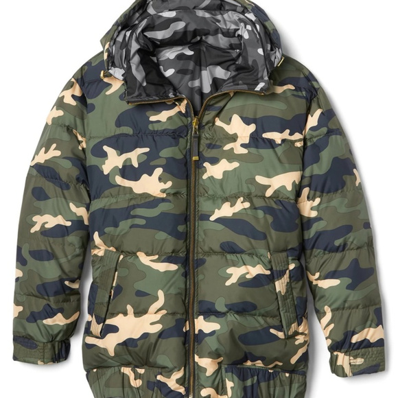 GAP Jackets & Blazers -  Reversible hooded camo puffer jacket, hood
